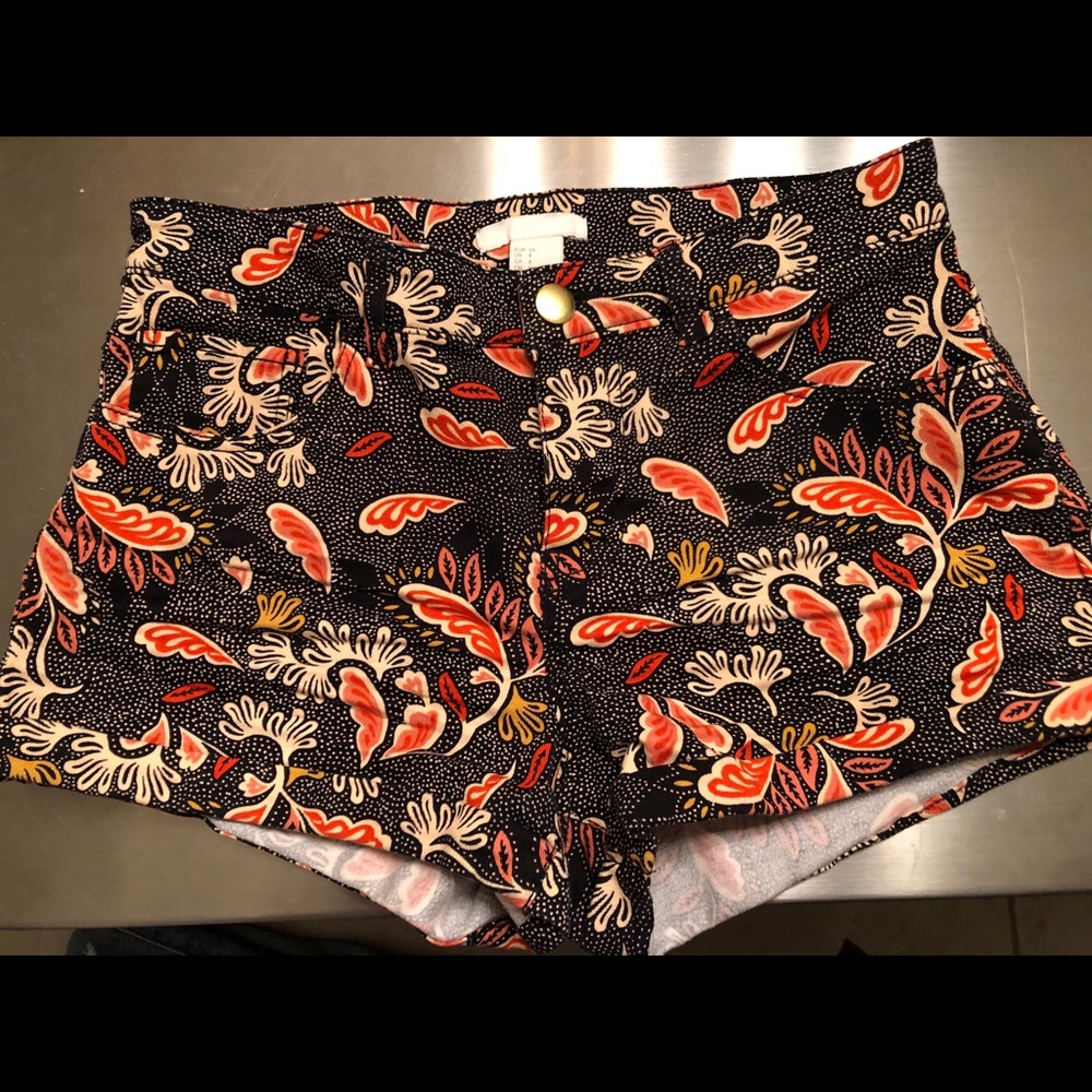 H&M Floral Shorts - Like New Size 4